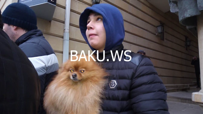 Кадры с горящего здания в центре Баку (фото, видео)