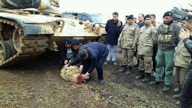 Türk əsgəri o qadını unutmadı - 
