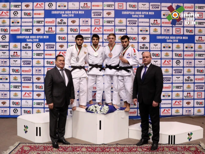 Азербайджанский дзюдоист стал чемпионом Европы (фото) Азербайджанский дзюдоист стал чемпионом Европы (фото)