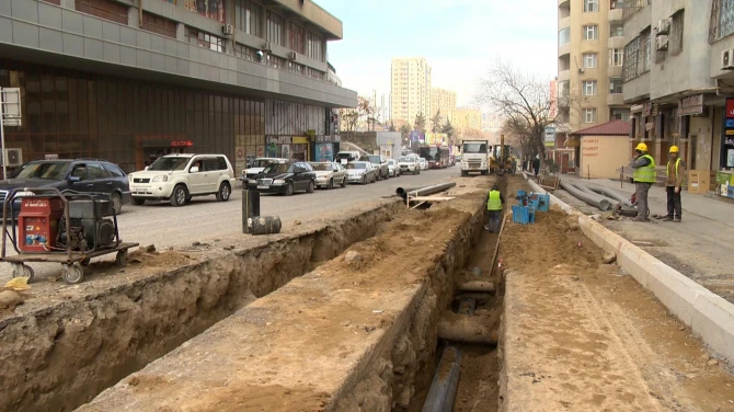 В Баку реконструируется еще одна улица (фото)