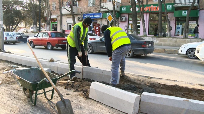 В Баку реконструируется еще одна улица (фото)