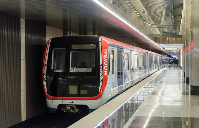 В бакинском метро появятся новые пятивагонные поезда (фото)
