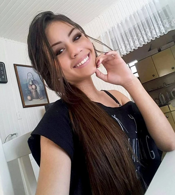 14-летнюю звезду YouTube застрелили во время спора между водителями