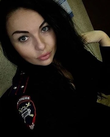 Rusiyanın ən gözəl qadın polisləri (FOTO)