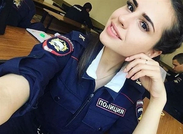 Прекрасные девушки в рядах МВД России (фото)