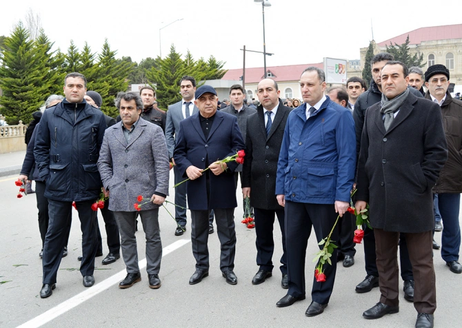 NIKOIL | Bank-ın kollektivi Xocalı soyqırımı qurbanlarının xatirəsini yad etdi