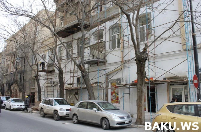 Bakıda tikinti özbaşınalığı: Təhlükəsizlik qaydalarına niyə əməl olunmur? - (VİDEO)