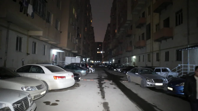 В Азербайджане сын несколько раз ударил мать ножом за то, что та не дала денег (фото)