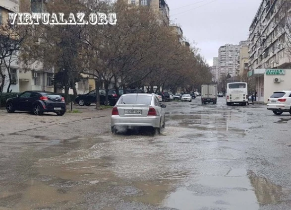 Дождь затопил пригороды Баку (фото, видео) Дождь затопил пригороды Баку (фото, видео)