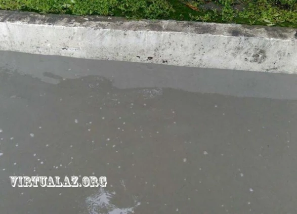 Дождь затопил пригороды Баку (фото, видео) Дождь затопил пригороды Баку (фото, видео)