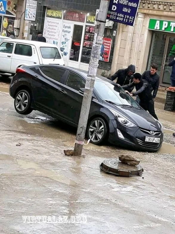 Дождь затопил пригороды Баку (фото, видео)