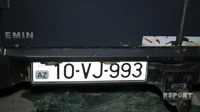 В Азербайджане пассажирский автобус столкнулся с грузовиком, есть потерпевшие (фото)
