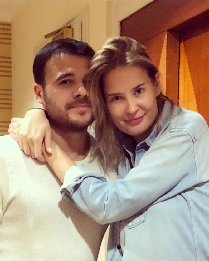 Emin Ağalarov təcili əməliyyat olundu - Sevgilisi onu tək qoymadı (FOTO)