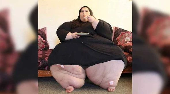 Sevgilisi ilə eyni yatağa sığmayan qadından inanılmaz dəyişiklik (FOTO)