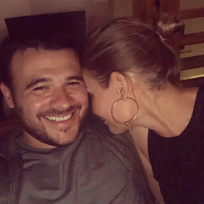 Эмин Агаларов поделился нежными снимками с возлюбленной (фото) Эмин Агаларов поделился нежными снимками с возлюбленной (фото)