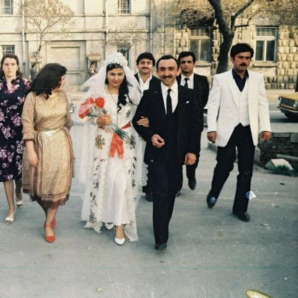 Дочь главы азербайджанской диаспоры вышла замуж за армянина (фото)
