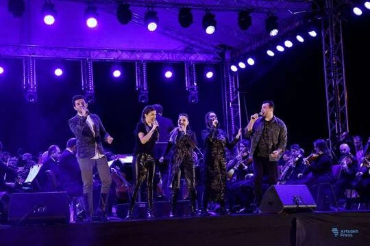 Ermənilər Azərbaycan şəhərində atəşfəşanlıq etdi – FOTO