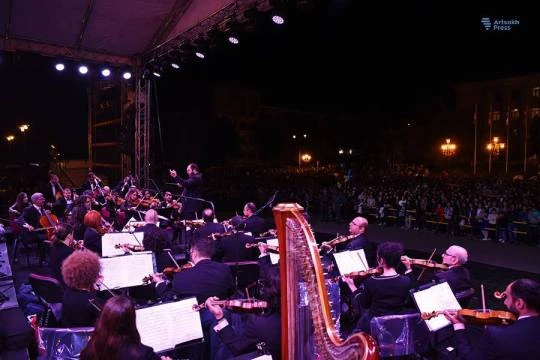 Ermənilər Azərbaycan şəhərində atəşfəşanlıq etdi – FOTO