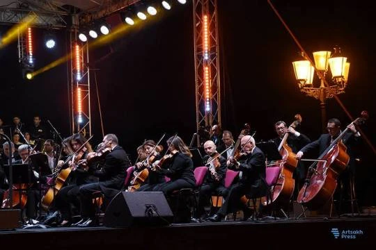 Ermənilər Azərbaycan şəhərində atəşfəşanlıq etdi – FOTO