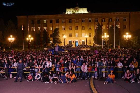 Ermənilər Azərbaycan şəhərində atəşfəşanlıq etdi – FOTO