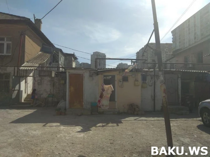 Душераздирающие кадры из дома таксиста, которого убили из-за 19 манатов (фото)
