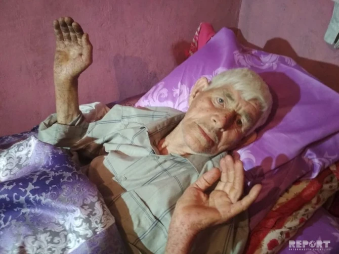 В Азербайджане 80-летний мужчина провел более суток в водоканале (фото)
