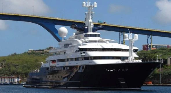 Dünyanın ən bahalı yaxtaları - Qızıldan olanı da var, SİYAHI