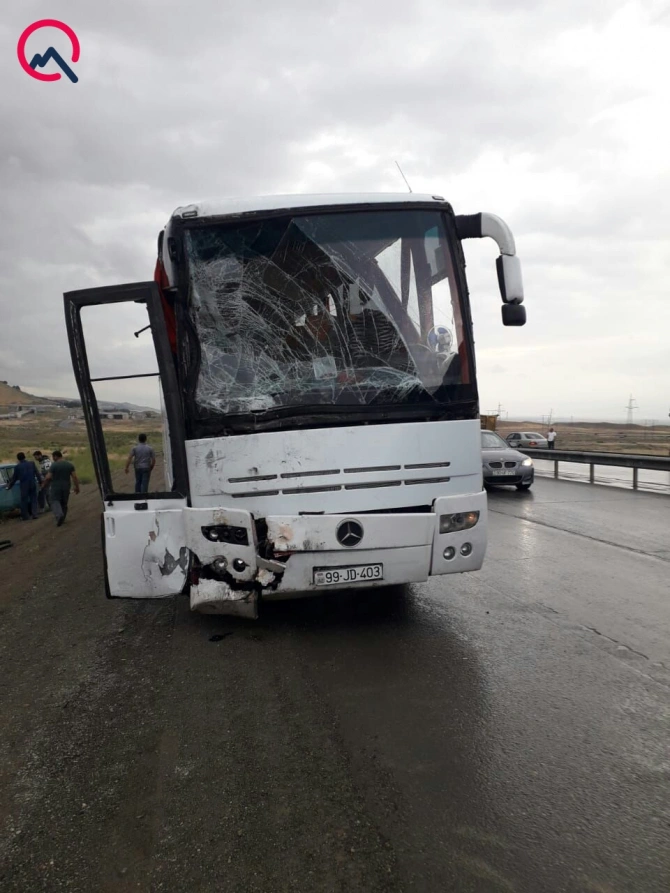 Nabrandan Bakıya gələn 3 avtobus qəzaya uğradı - Yaralılar var (FOTO)