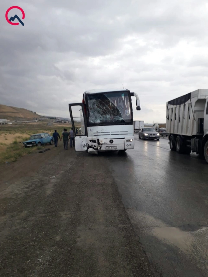 Nabrandan Bakıya gələn 3 avtobus qəzaya uğradı - Yaralılar var (FOTO)