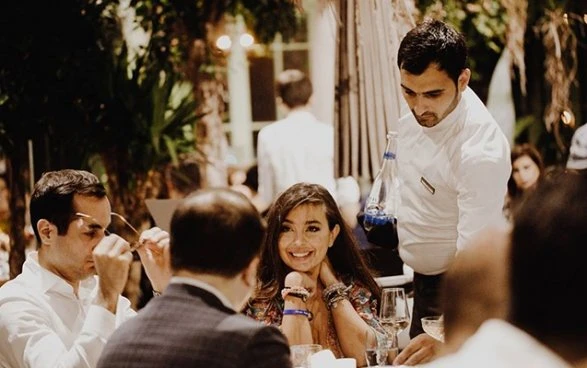 Hakim elita və məmurlar Aida Mahmudovanın restoranında (FOTO)