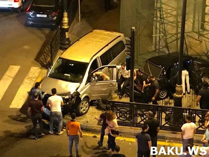 Тяжелая авария в Баку: 