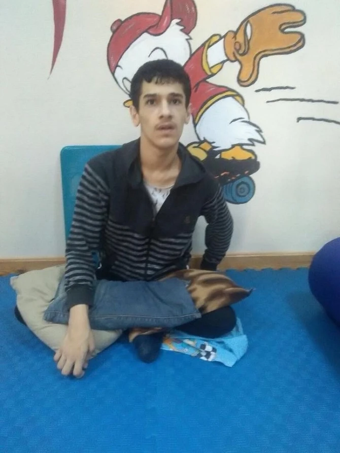 SOS: Aslanın sizə ehtiyacı var, kömək edin! - FOTO