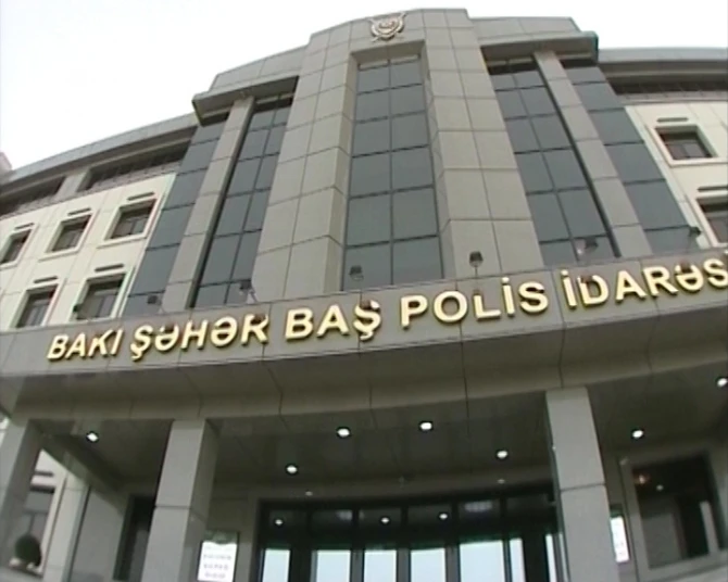 Banklarda girovda olan avtomobilləri satan şəxs tutuldu - FOTO
