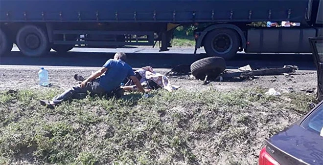 Семья из Азербайджана попала в тяжелое ДТП в России (фото)