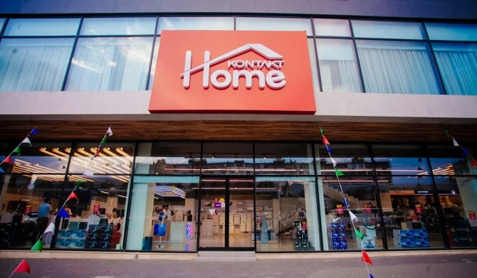 170 болельщиков сборной Франции получили подарки от Kontakt Home!