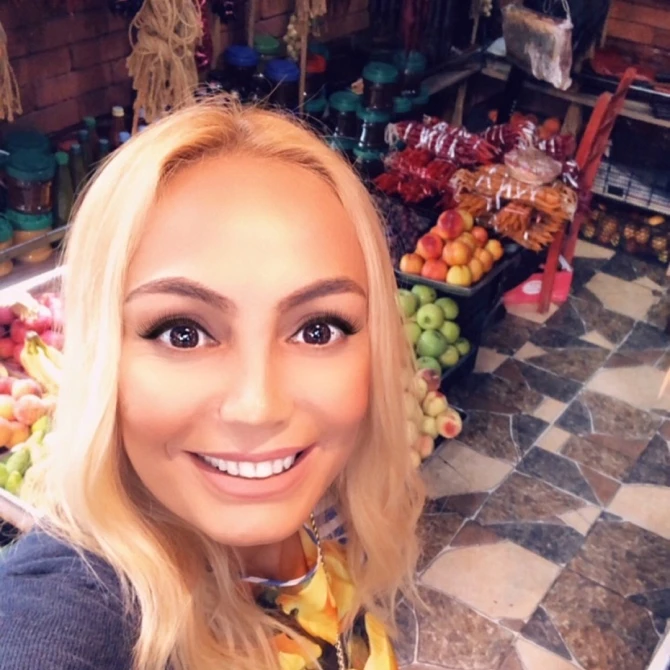 Nura Suri oğlu ilə Gürcüstanda - FOTOLAR