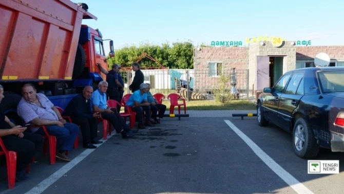 Дочь застрелившегося в Казахстане азербайджанца-владельца кафе 