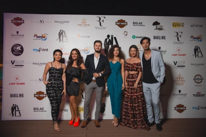 “Ilgar Aliyev Models Fashion Night 2018” adlı möhtəşəm mərasim baş tutub - FOTOLAR “Ilgar Aliyev Models Fashion Night 2018” adlı möhtəşəm mərasim baş tutub - FOTOLAR