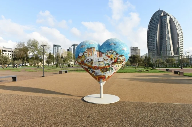 Prezident və xanımı 37 min kvadratmetrlik nəhəng park kompleksində (FOTO)