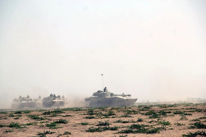 Azərbaycan ordusunun tankları işə düşdü – FOTO