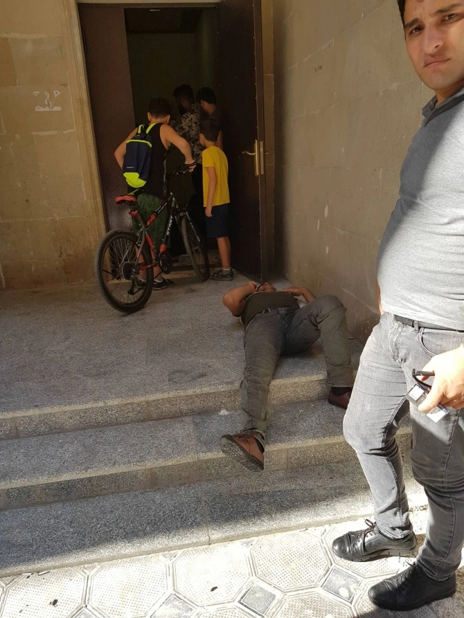 Bakıda lift qırıldı, ərəblər xəsarət aldı —VİDEO