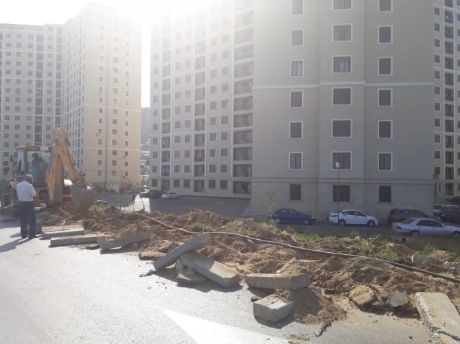 Bakıda 45 yerdə “cib” dayanacaqlar qurulur – FOTO Bakıda 45 yerdə “cib” dayanacaqlar qurulur – FOTO