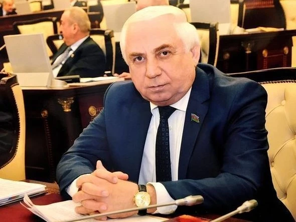 Депутаты Милли Меджлиса подняли вопрос платного обучения в вузах - ПРЕДЛОЖЕНИЕ
