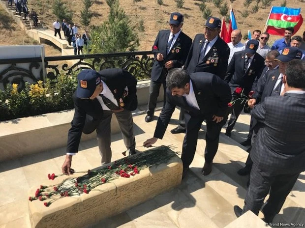 Şamaxıda şəhid türk əsgərinin abidəsinin açılış mərasimi keçirilib - FOTO