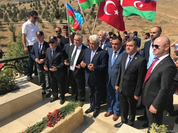 Şamaxıda şəhid türk əsgərinin abidəsinin açılış mərasimi keçirilib - FOTO