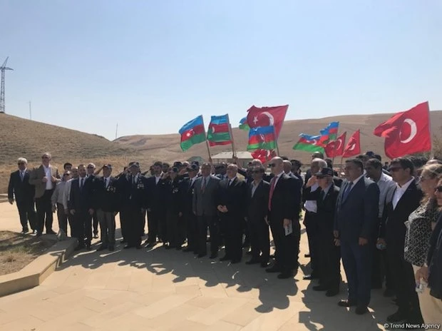 Şamaxıda şəhid türk əsgərinin abidəsinin açılış mərasimi keçirilib - FOTO