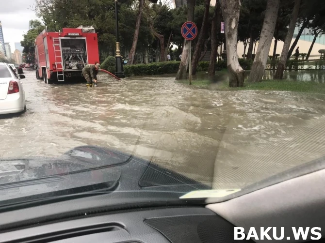 FHN-dən yağışın yaratdığı fəsadlarla bağlı RƏSMİ MƏLUMAT (FOTO)