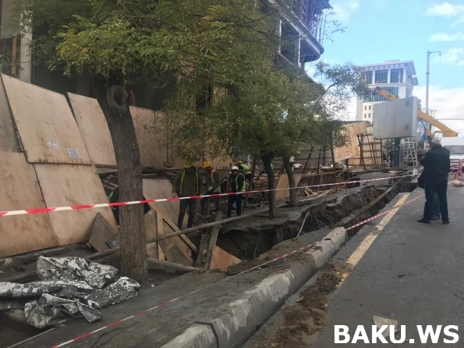 В центре Баку просела дорога: образовалась 3-метровая воронка - ВИДЕО - ОБНОВЛЕНО