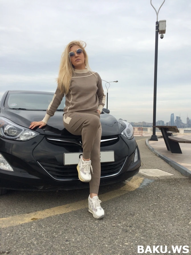 Cazibədar aparıcıdan idman üslubunda - FOTOSESSİYA