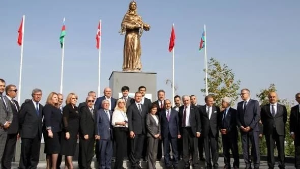 В Турции возведен памятник жертвам Ходжалы - ФОТО+ВИДЕО